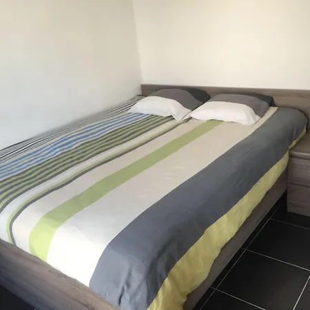 Schoene T3 Mit Suedterrasse By Interhome Appartement Montpellier